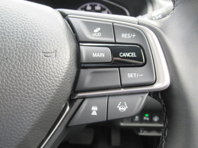 ホンダ アコード　ハイブリッド ２．０ ＥＸ R4年 (関東) 99