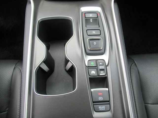 ホンダ アコード　ハイブリッド ２．０ ＥＸ R4年 (関東) 99