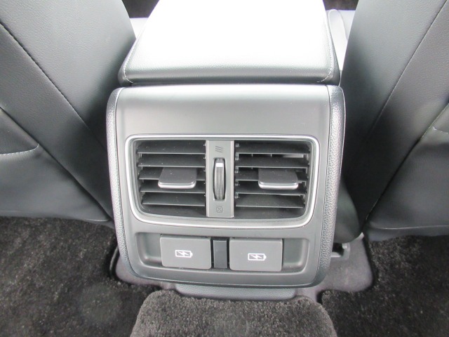 ホンダ アコード　ハイブリッド ２．０ ＥＸ R4年 (関東) 99