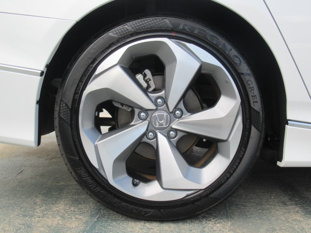 ホンダ アコード　ハイブリッド ２．０ ＥＸ R4年 (関東) 99
