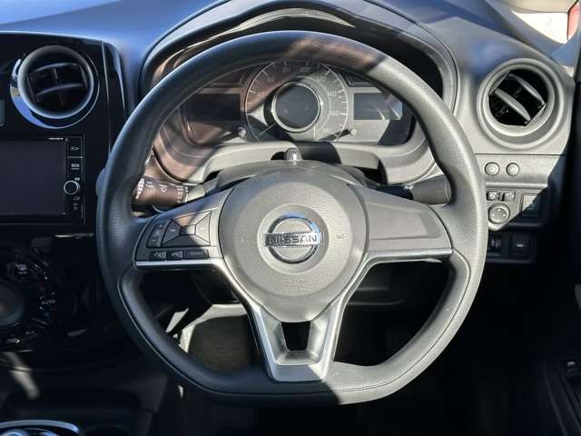 日産 ノート １．２ Ｅ－ＰＯＷＥＲ Ｘ R1年 (東海) 99