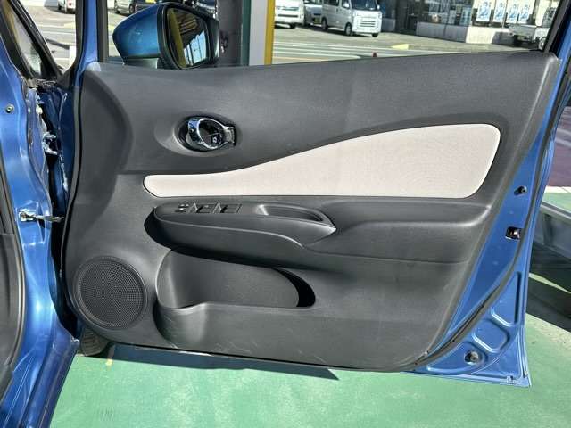 日産 ノート １．２ Ｅ－ＰＯＷＥＲ Ｘ R1年 (東海) 99