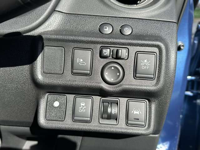 日産 ノート １．２ Ｅ－ＰＯＷＥＲ Ｘ R1年 (東海) 99