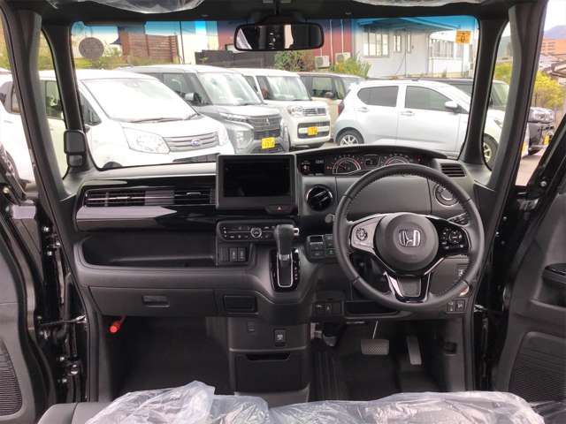 ホンダ Ｎ　ＢＯＸ カスタム ６６０ Ｌ ターボ R5年 (近畿) 99