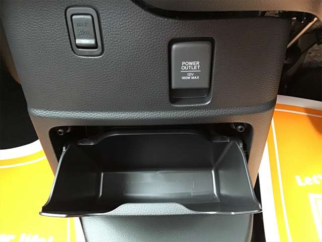 ホンダ Ｎ　ＢＯＸ カスタム ６６０ Ｌ ターボ R5年 (近畿) 99