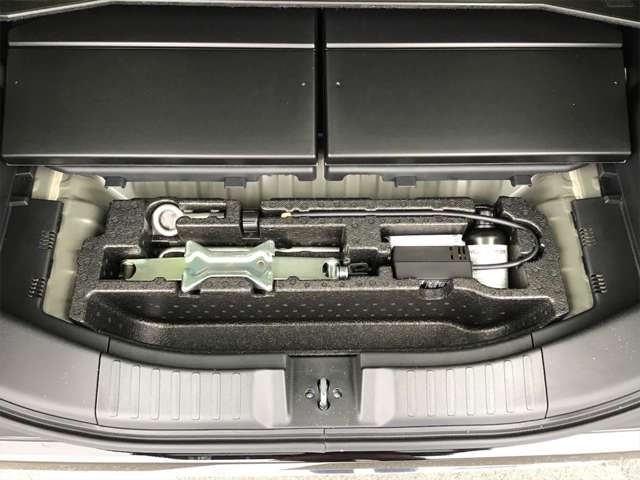 ホンダ Ｎ　ＢＯＸ カスタム ６６０ Ｌ ターボ R5年 (近畿) 99