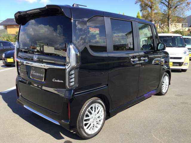 ホンダ Ｎ　ＢＯＸ カスタム ６６０ Ｌ ターボ R5年 (近畿) 99