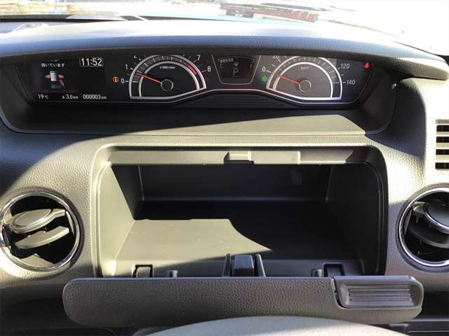 ホンダ Ｎ　ＢＯＸ カスタム ６６０ Ｌ ターボ R5年 (近畿) 99