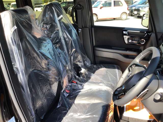 ホンダ Ｎ　ＢＯＸ カスタム ６６０ Ｌ ターボ R5年 (近畿) 99