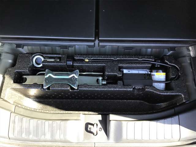 ホンダ Ｎ　ＢＯＸ カスタム ６６０ Ｌ ターボ R5年 (近畿) 99