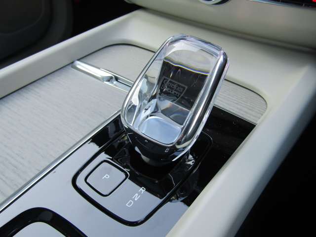 ボルボ ＸＣ６０ アルティメット Ｂ５ ＡＷＤ ４ＷＤ R5年 (関東) 99