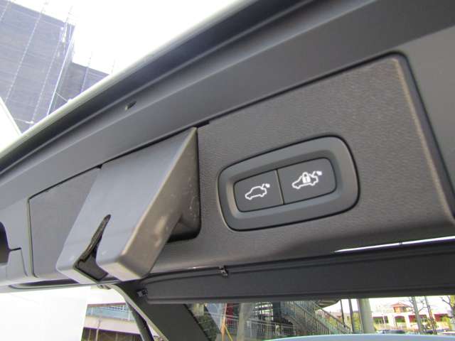 ボルボ ＸＣ６０ アルティメット Ｂ５ ＡＷＤ ４ＷＤ R5年 (関東) 99