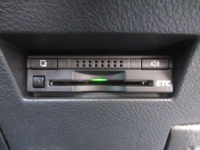 トヨタ カローラフィールダー １．５Ｇ　エアロツアラー　Ｗ×Ｂ H26年 (関東) 99