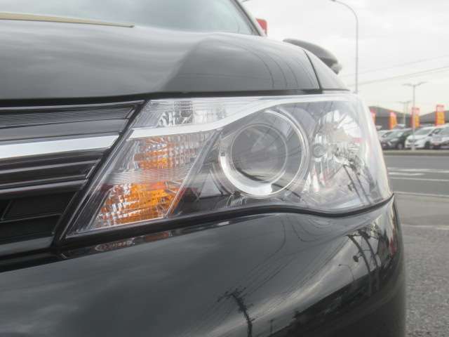 トヨタ カローラフィールダー １．５Ｇ　エアロツアラー　Ｗ×Ｂ H26年 (関東) 99