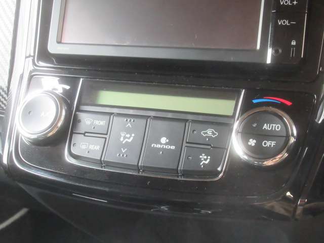 トヨタ カローラフィールダー １．５Ｇ　エアロツアラー　Ｗ×Ｂ H26年 (関東) 99