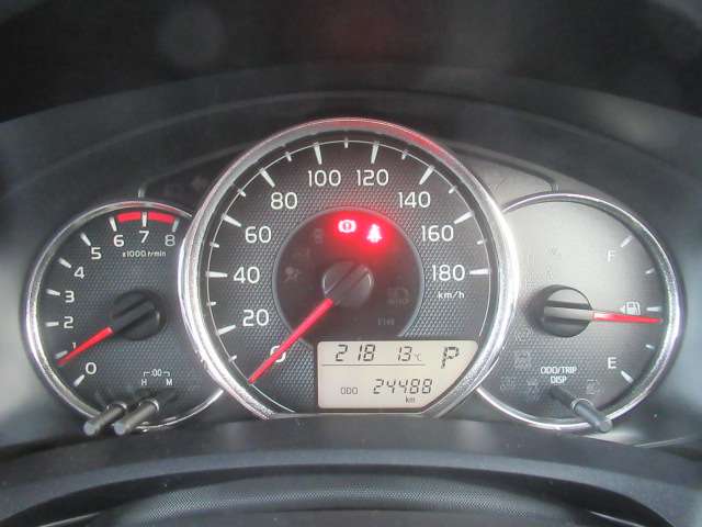 トヨタ カローラフィールダー １．５Ｇ　エアロツアラー　Ｗ×Ｂ H26年 (関東) 99