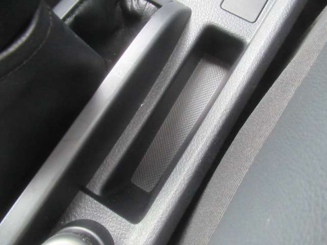 トヨタ カローラフィールダー １．５Ｇ　エアロツアラー　Ｗ×Ｂ H26年 (関東) 99