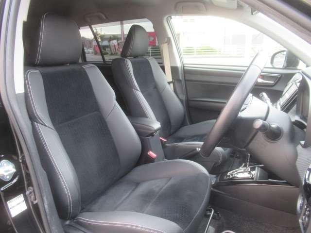 トヨタ カローラフィールダー １．５Ｇ　エアロツアラー　Ｗ×Ｂ H26年 (関東) 99