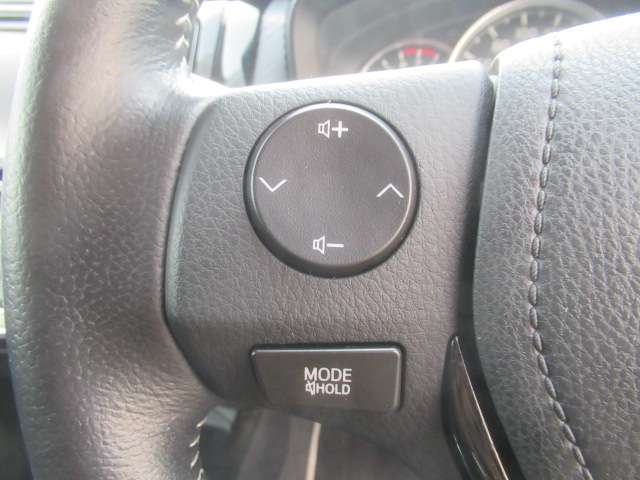 トヨタ カローラフィールダー １．５Ｇ　エアロツアラー　Ｗ×Ｂ H26年 (関東) 99