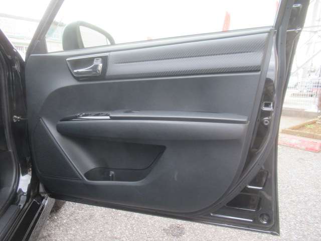 トヨタ カローラフィールダー １．５Ｇ　エアロツアラー　Ｗ×Ｂ H26年 (関東) 99