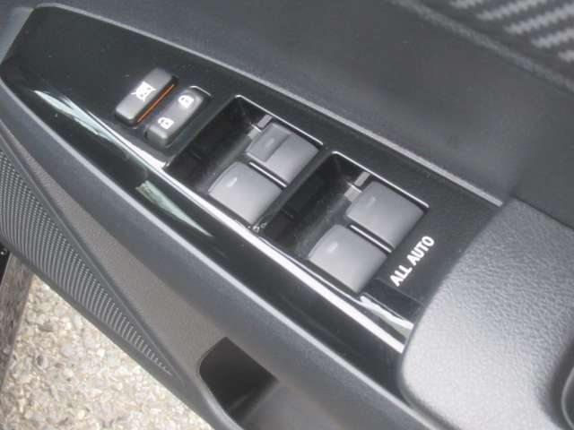 トヨタ カローラフィールダー １．５Ｇ　エアロツアラー　Ｗ×Ｂ H26年 (関東) 99