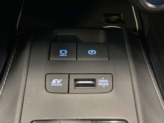 トヨタ ハリアー　ハイブリッド ２．５ ハイブリッド Ｅ－ＦＯＵＲ Ｚ レザーパッケージ ４ＷＤ R2年 (北海道) 99