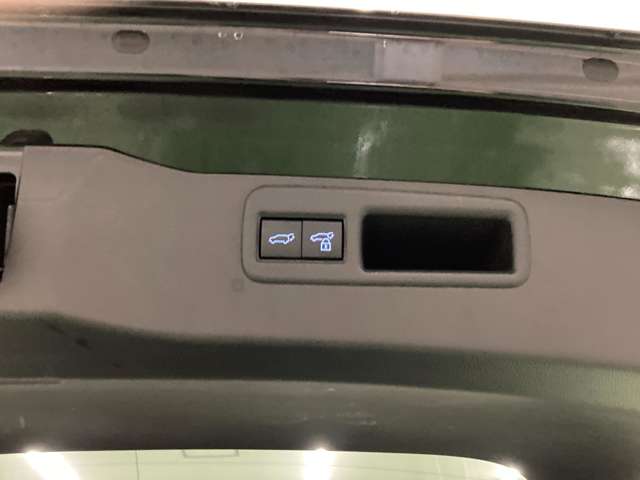 トヨタ ハリアー　ハイブリッド ２．５ ハイブリッド Ｅ－ＦＯＵＲ Ｚ レザーパッケージ ４ＷＤ R2年 (北海道) 99