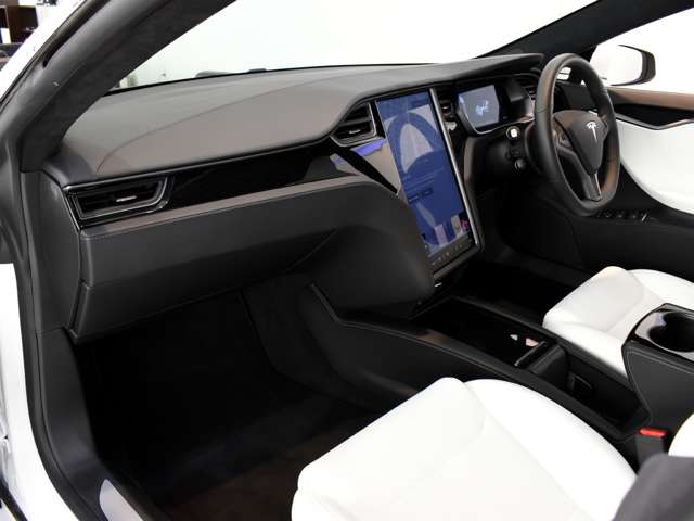 テスラ モデルＳ ロングレンジプラス R2年 (関東) 99