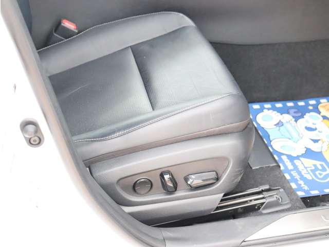 レクサス ＵＸ２５０ｈ ２５０Ｈ バージョンＬ ４ＷＤ R2年 (関東) 99