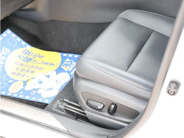 レクサス ＵＸ２５０ｈ ２５０Ｈ バージョンＬ ４ＷＤ R2年 (関東) 99