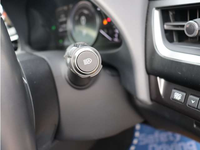 レクサス ＵＸ２５０ｈ ２５０Ｈ バージョンＬ ４ＷＤ R2年 (関東) 99