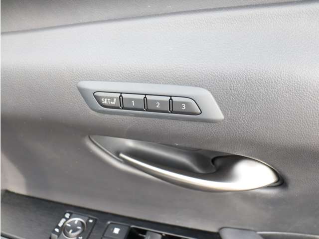 レクサス ＵＸ２５０ｈ ２５０Ｈ バージョンＬ ４ＷＤ R2年 (関東) 99