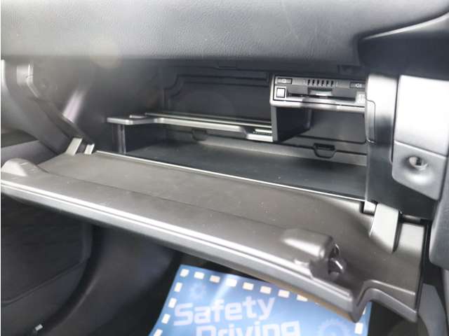 レクサス ＵＸ２５０ｈ ２５０Ｈ バージョンＬ ４ＷＤ R2年 (関東) 99