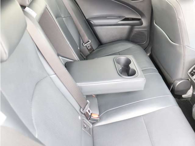 レクサス ＵＸ２５０ｈ ２５０Ｈ バージョンＬ ４ＷＤ R2年 (関東) 99