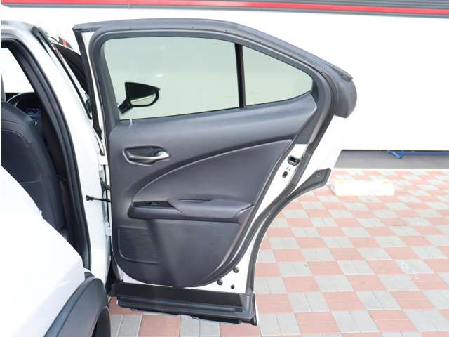 レクサス ＵＸ２５０ｈ ２５０Ｈ バージョンＬ ４ＷＤ R2年 (関東) 99