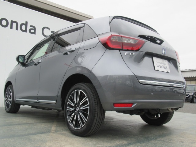 ホンダ フィット　ハイブリッド １．５ Ｅ：ＨＥＶ リュクス ４ＷＤ R2年 (関東) 99