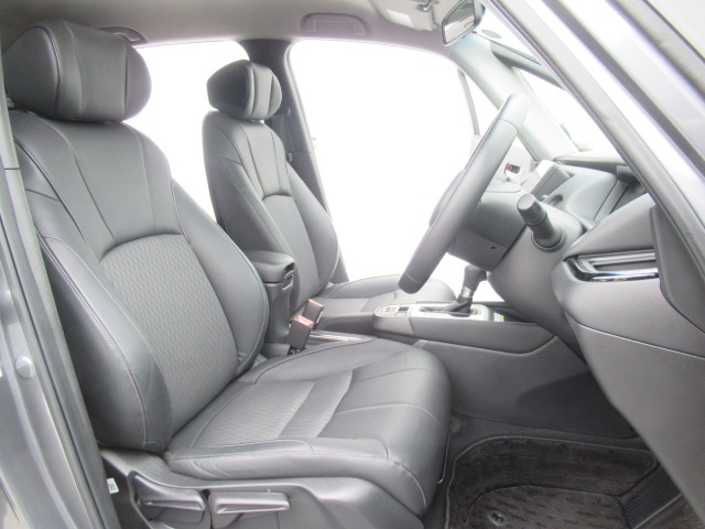 ホンダ フィット　ハイブリッド １．５ Ｅ：ＨＥＶ リュクス ４ＷＤ R2年 (関東) 99