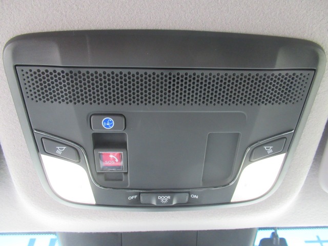 ホンダ フィット　ハイブリッド １．５ Ｅ：ＨＥＶ リュクス ４ＷＤ R2年 (関東) 99