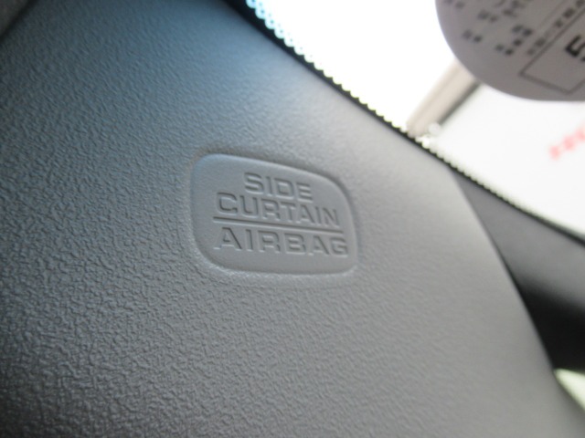 ホンダ フィット　ハイブリッド １．５ Ｅ：ＨＥＶ リュクス ４ＷＤ R2年 (関東) 99