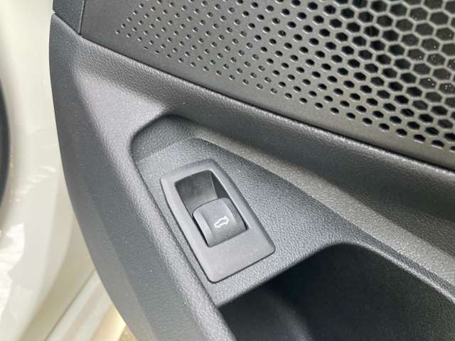 ＢＭＷ ３シリーズ ３２０Ｄ Ｘドライブ Ｍスポーツ ディーゼルターボ ４ＷＤ R1年 (近畿) 99