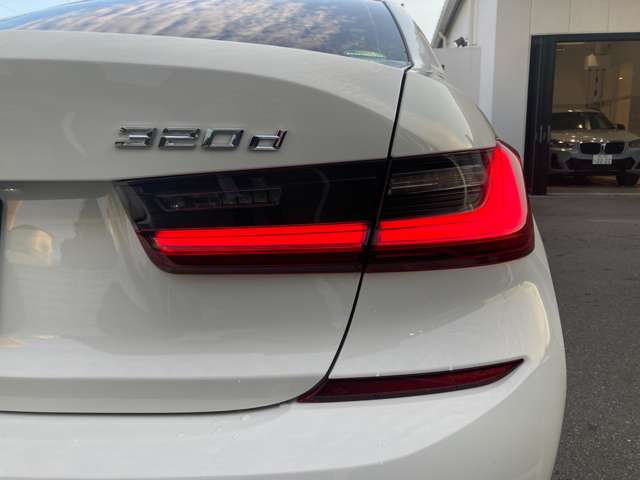 ＢＭＷ ３シリーズ ３２０Ｄ Ｘドライブ Ｍスポーツ ディーゼルターボ ４ＷＤ R1年 (近畿) 99