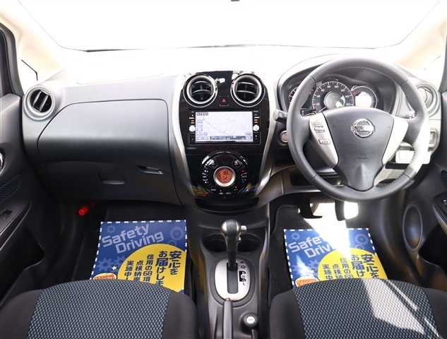 日産 ノート １．２ Ｘ ＤＩＧ－Ｓ エアロスタイル H27年 (関東) 99