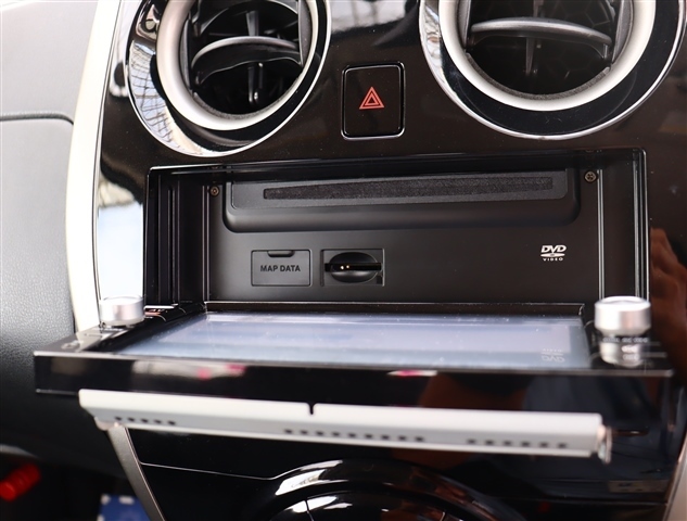 日産 ノート １．２ Ｘ ＤＩＧ－Ｓ エアロスタイル H27年 (関東) 99