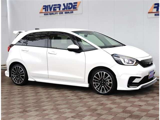 ホンダ フィット　ハイブリッド １．５ Ｅ：ＨＥＶ ホーム R3年 (関東) 99