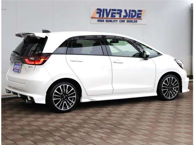 ホンダ フィット　ハイブリッド １．５ Ｅ：ＨＥＶ ホーム R3年 (関東) 99