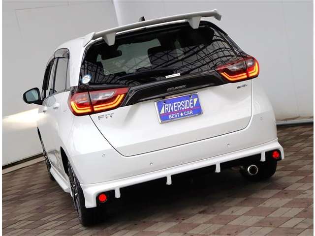 ホンダ フィット　ハイブリッド １．５ Ｅ：ＨＥＶ ホーム R3年 (関東) 99