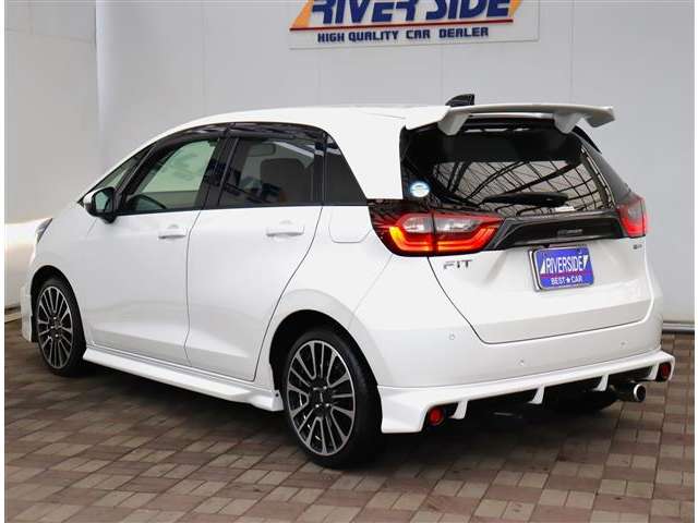 ホンダ フィット　ハイブリッド １．５ Ｅ：ＨＥＶ ホーム R3年 (関東) 99