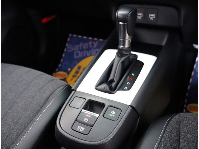 ホンダ フィット　ハイブリッド １．５ Ｅ：ＨＥＶ ホーム R3年 (関東) 99