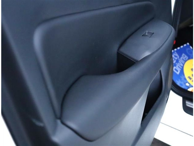 ホンダ フィット　ハイブリッド １．５ Ｅ：ＨＥＶ ホーム R3年 (関東) 99