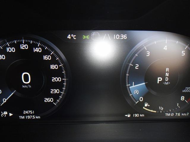 ボルボ ＸＣ４０ Ｔ４ ＡＷＤ インスクリプション ４ＷＤ H30年 (東北) 99